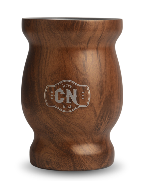 Mate de acero inoxidable símil madera, foto principal sobre fondo blanco