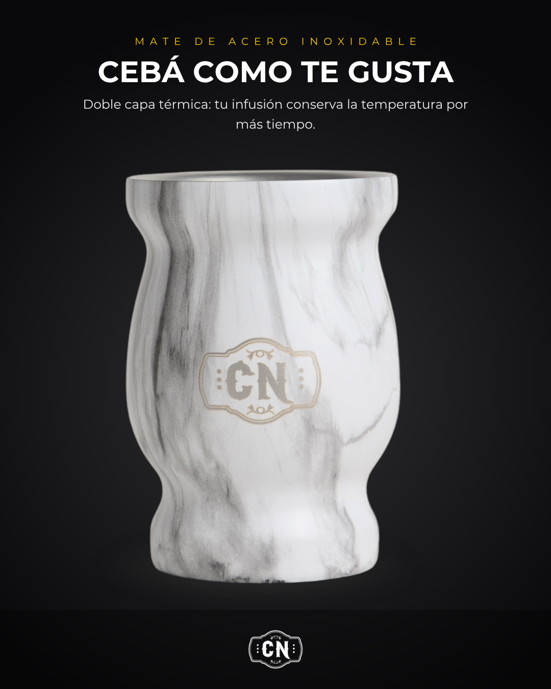 Mate de acero inoxidable marmolado blanco: escena de estudio con fondo oscuro