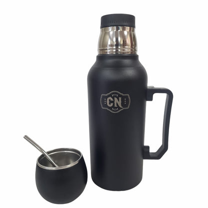Termo Mate Todo en Uno Negro 1.3 L – Acero Inoxidable