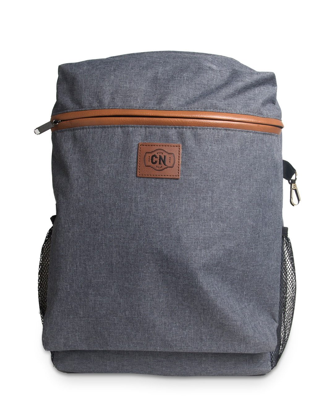 Mochila Matera Premium Gris de Cosas Nuestras, vista frontal sobre fondo blanco