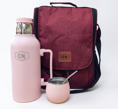 KIT MATE LISTO ROSA⭐Todo armado en un solo lugar para que salgas con tu mate listo, sin olvidar nada.